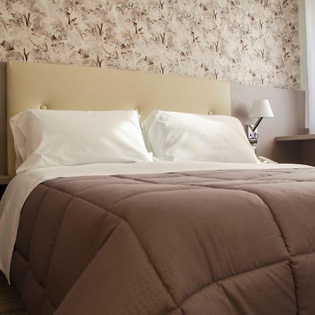 Viva Hotel Avellino Buitenkant foto