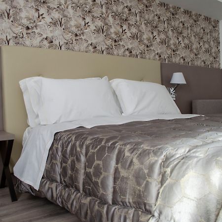 Viva Hotel Avellino Buitenkant foto