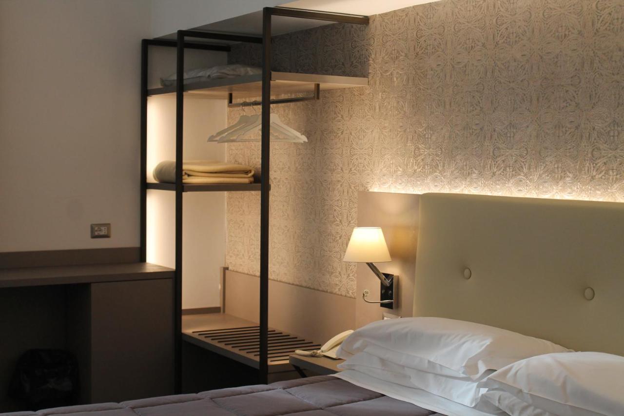 Viva Hotel Avellino Buitenkant foto