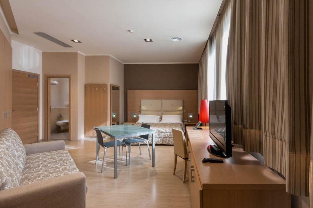 Viva Hotel Avellino Buitenkant foto