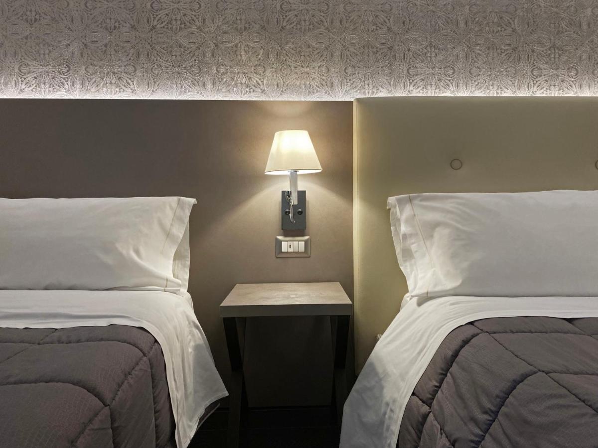 Viva Hotel Avellino Buitenkant foto