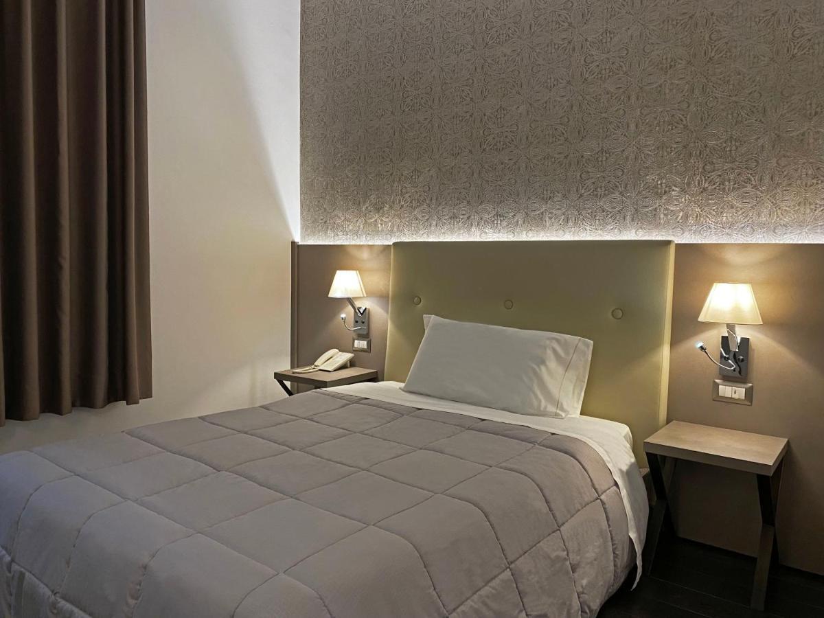 Viva Hotel Avellino Buitenkant foto