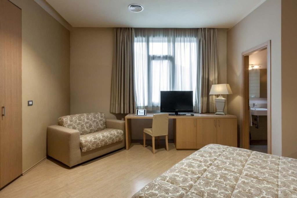 Viva Hotel Avellino Buitenkant foto