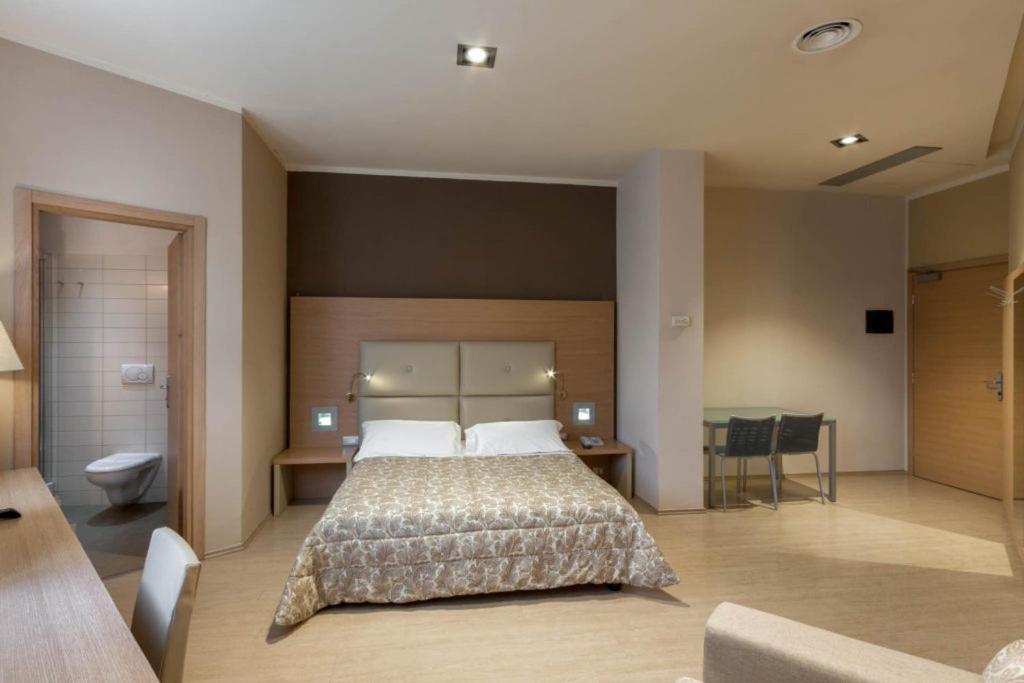 Viva Hotel Avellino Buitenkant foto