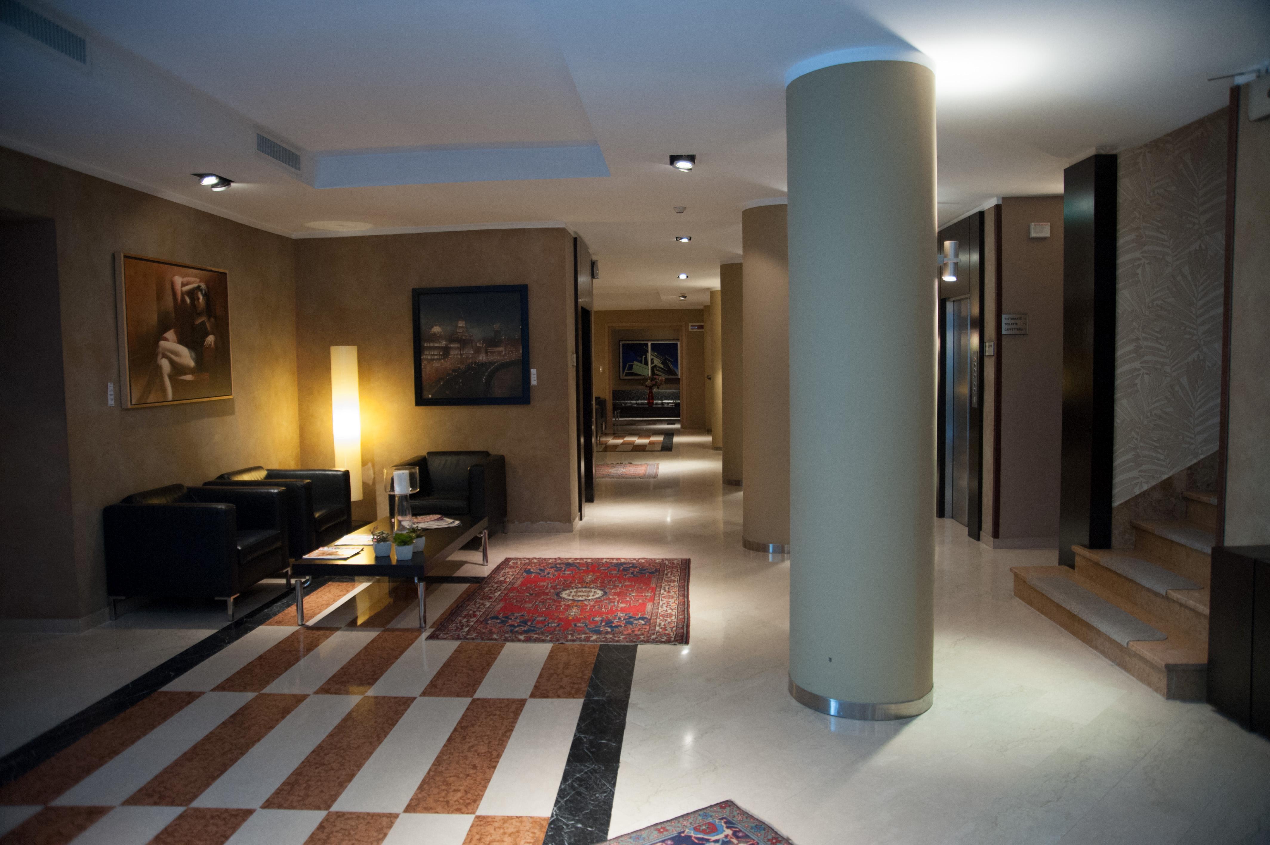 Viva Hotel Avellino Buitenkant foto